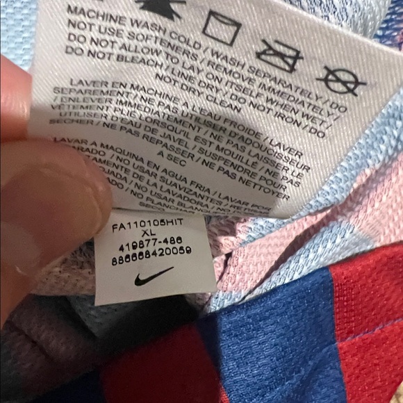 XL Barcelona soccer jersey - Picture 7 of 7